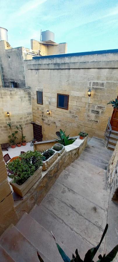Ta Majsi Farmhouse With Indoor Heated Pool San Lawrenz Екстериор снимка