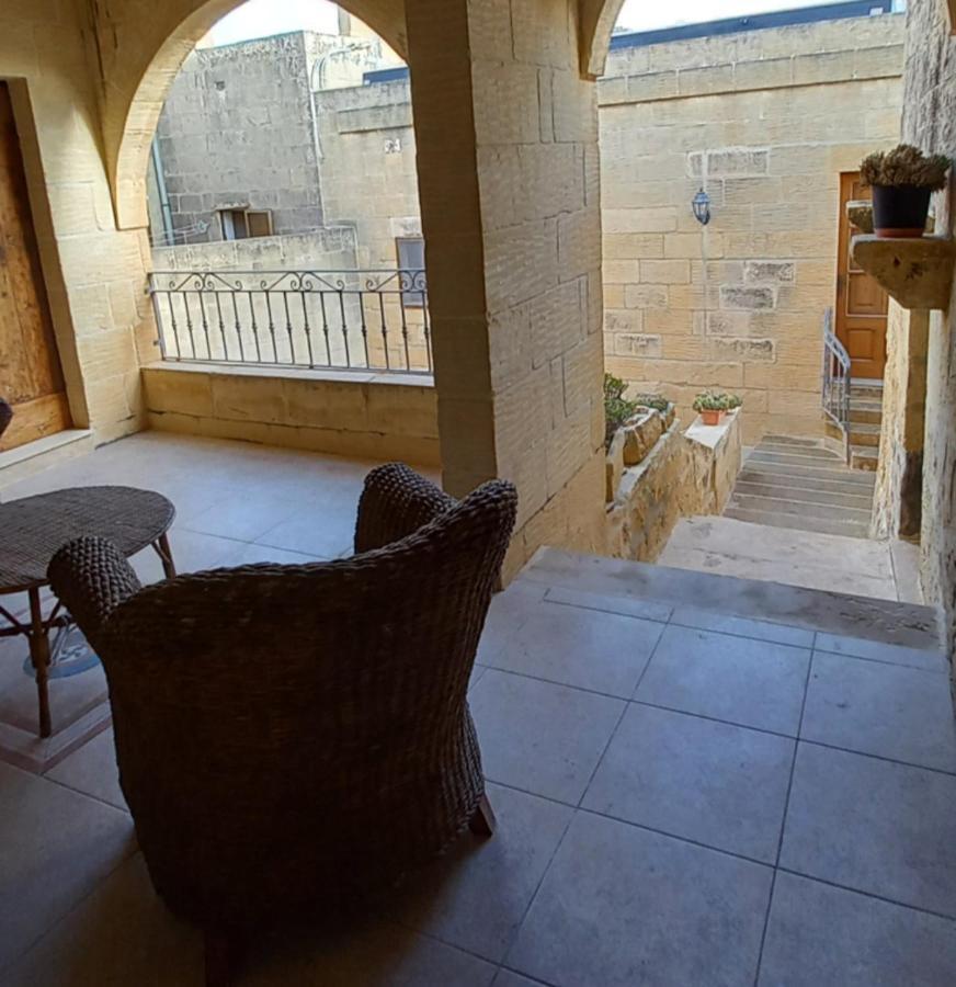 Ta Majsi Farmhouse With Indoor Heated Pool San Lawrenz Екстериор снимка